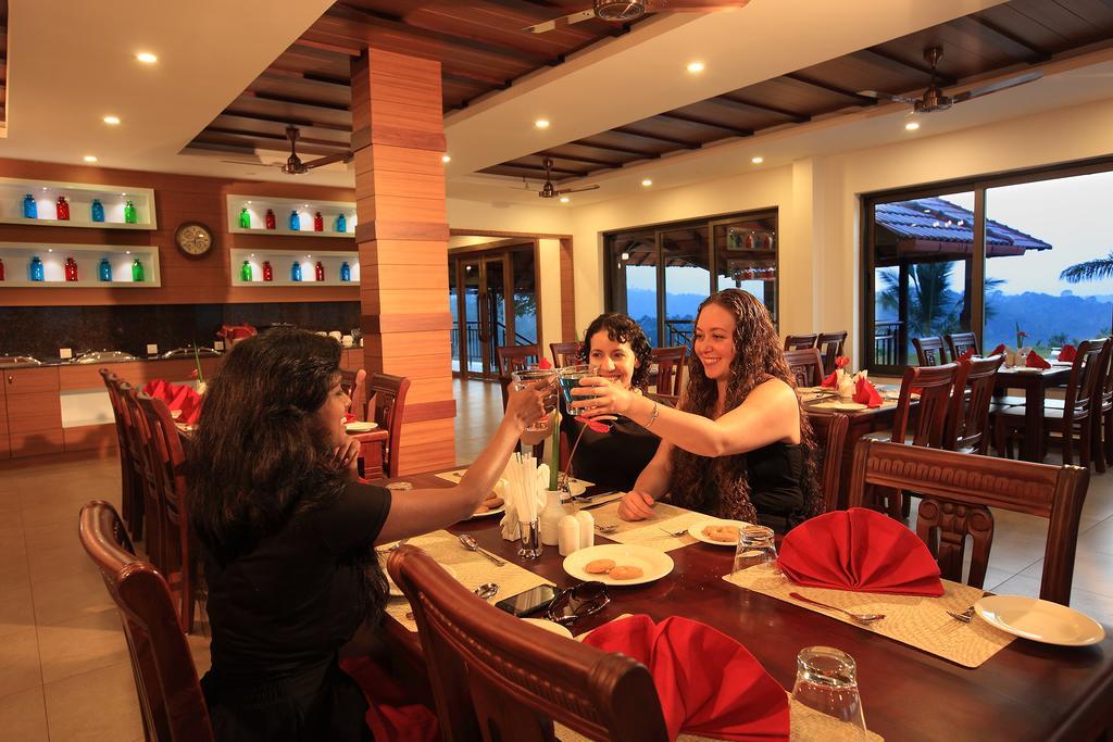 Arayal Resort-A Unit Of Sharoy Resort Tariyod Екстер'єр фото