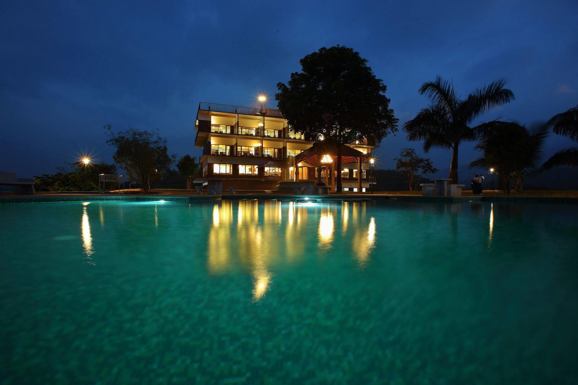 Arayal Resort-A Unit Of Sharoy Resort Tariyod Екстер'єр фото